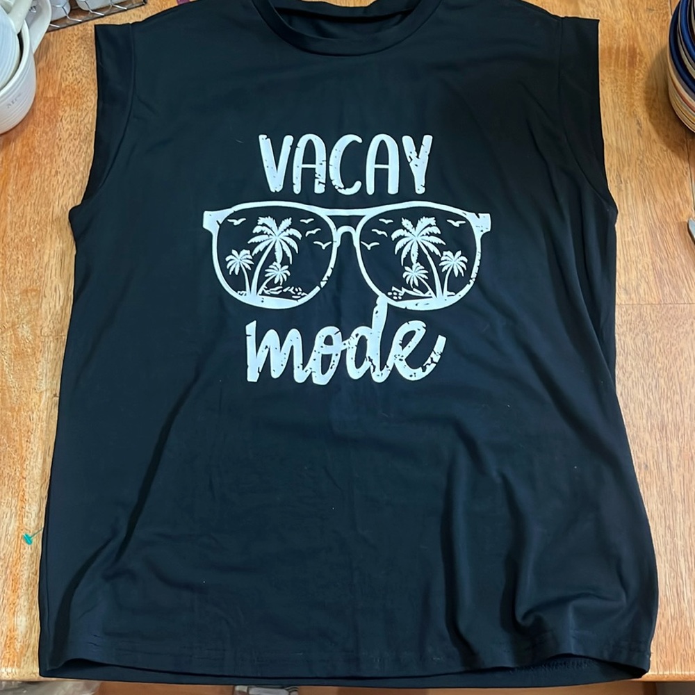 NWOT VACAY MODE TANK TOP